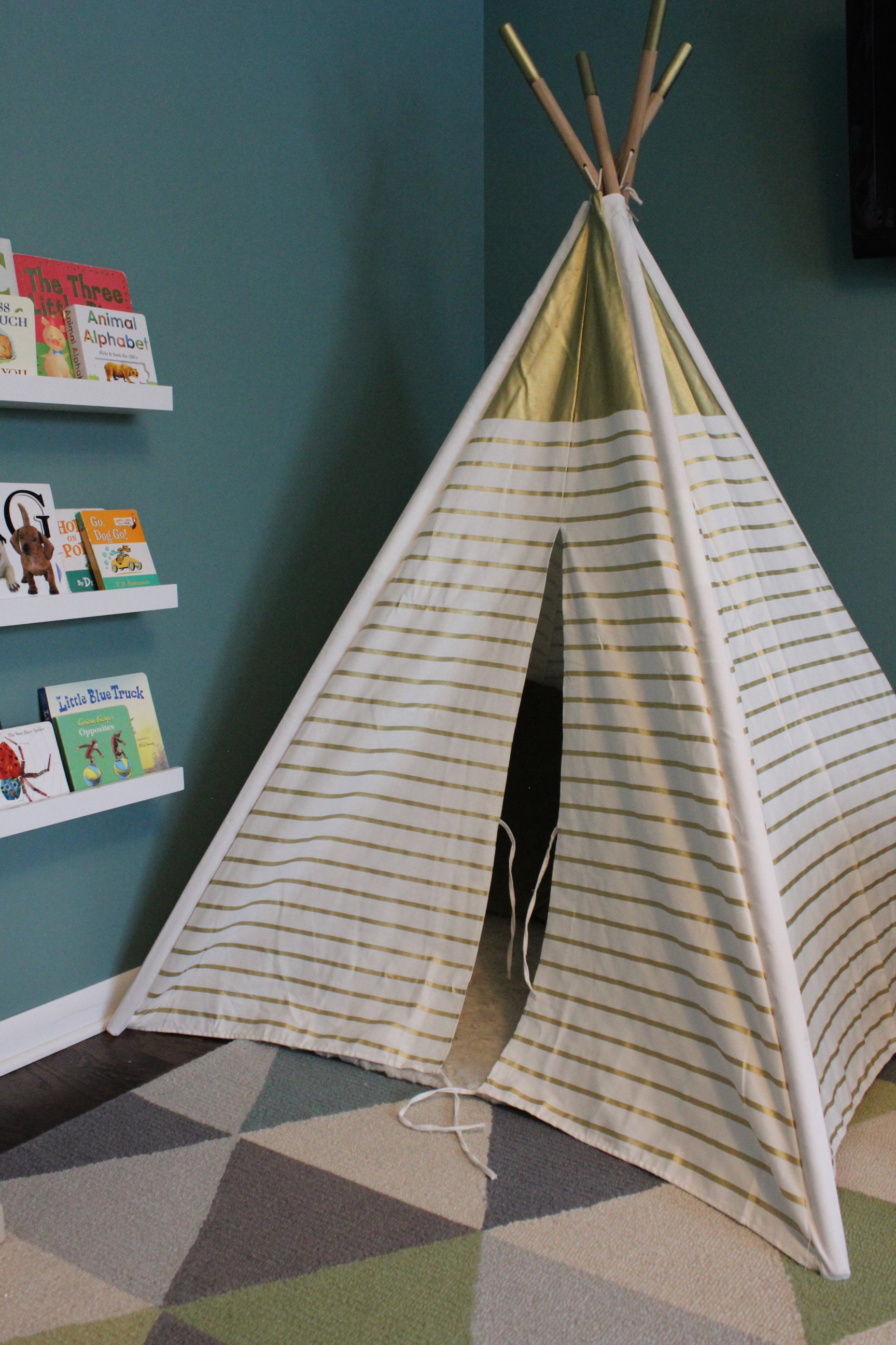 Land of nod outlet teepee